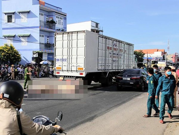 Tai nạn giao thông mới nhất hôm nay (30/6): Hai vợ chồng chết thảm khi đang trên đường đi khám bệnh về