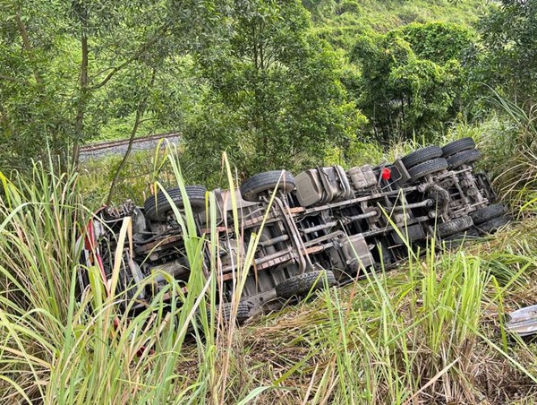 Tai nạn giao thông mới nhất hôm nay (9/7): Vượt xe tải bất thành, 2 người đi xe máy tử vong thương tâm