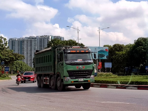 Xe tải “đua nhau” tránh trạm thu phí Quốc lộ 5, Ủy ban ATGT Quốc gia chỉ đạo khẩn