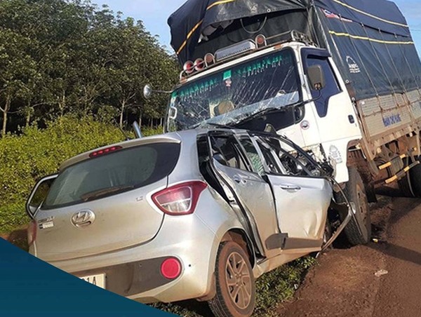 Tai nạn đặc biệt nghiêm trọng ở Gia Lai, 3 người tử vong tại chỗ