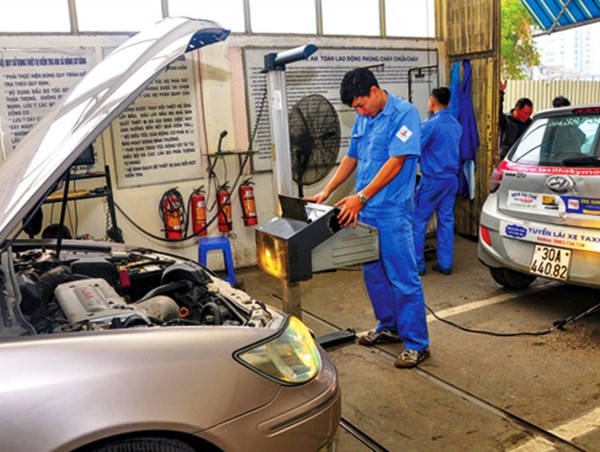 Chu kỳ đăng kiểm cho taxi và xe công nghệ sẽ được mở rộng tới 24 tháng