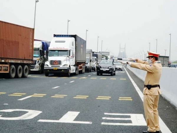 Tận lực hỗ trợ cho vận tải các tỉnh phía Nam