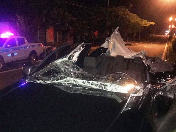 Đâm thẳng vào đuôi xe tải, tài xế xe bán tải tử vong tại chỗ