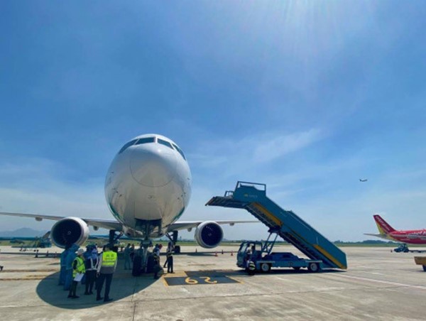 Bộ Giao thông đề nghị cho nhân viên hàng không được sử dụng giấy đi đường cũ