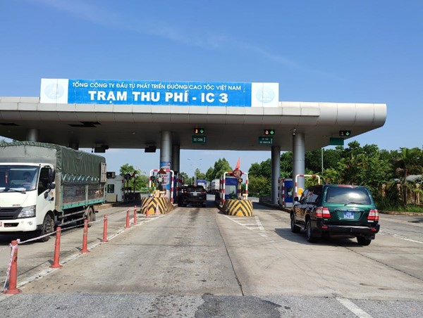Không có chuyện chặn cao tốc để ép phương tiện thu phí 