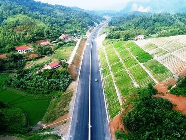 Chủ trương đầu tư dự án Cao tốc Bắc - Nam giai đoạn hai có gì đáng chú ý?