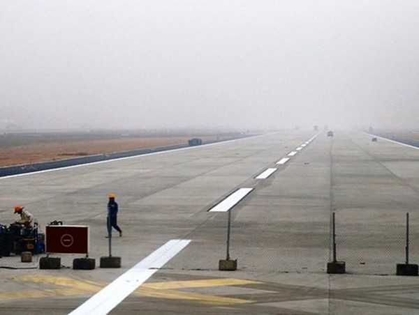 Dự án sửa đường băng sân bay Nội Bài sắp “về đích“