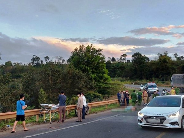 Tai nạn giao thông mới nhất hôm nay (6/1): Xe bồn đâm liên hoàn khiến 2 người tử vong tại chỗ