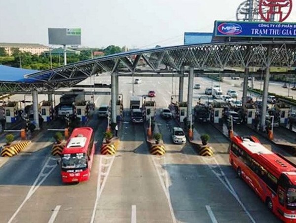 Thu phí không dừng sau hơn một năm “về đích”: Vẫn còn ngổn ngang