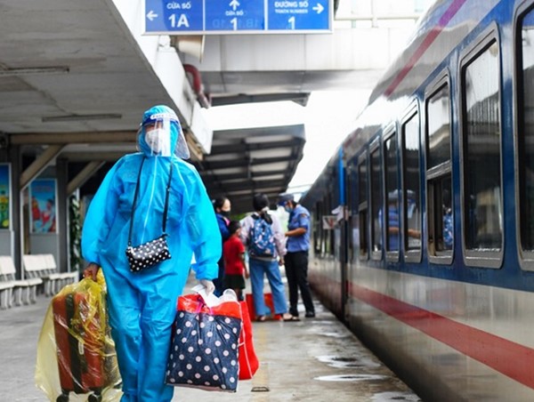 Đường sắt bất ngờ giảm 30% giá vé sau Tết