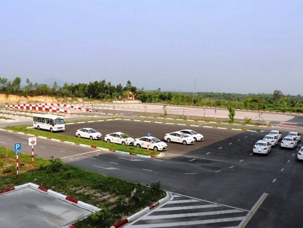 Đình chỉ hoạt động trung tâm đào tạo lái xe ở Quảng Bình