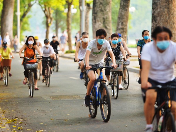 Xăng dầu tăng giá, xe đạp lên ngôi