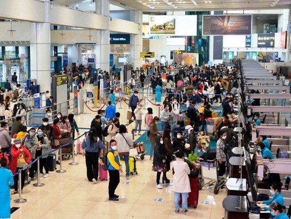 Dự báo hành khách đi máy bay tăng đột biến, các sân bay cần chuẩn bị gì?