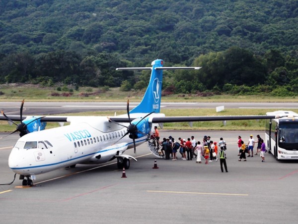 Tăng cường bay bằng trực thăng trong quá trình nâng cấp sân bay Côn Đảo