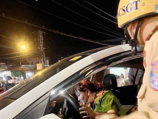 Phạt  nặng nữ Thiếu tá lái xe gây tai nạn liên hoàn trong tình trạng say xỉn