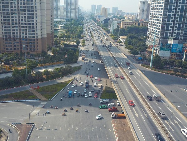 Tình hình giao thông ngày Mùng 1 Tết có gì đáng lưu ý?