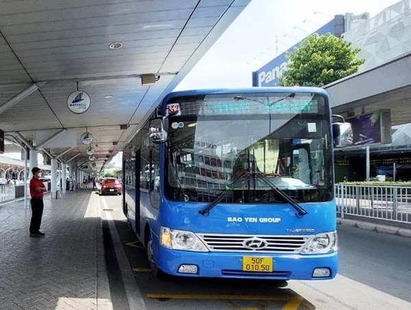 Người dân đi xe buýt dịp Tết Nguyên đán tăng 98%