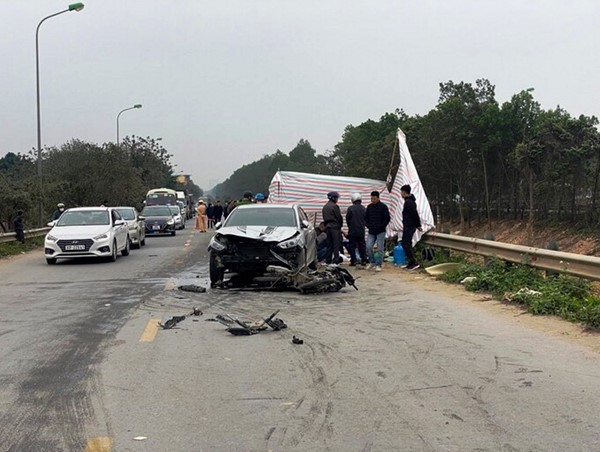 Tai nạn liên hoàn trên đường gom đại lộ Thăng Long, 1 người chết
