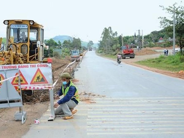Cảnh báo nhiều nhà thầu chậm tiến độ tại Dự án kết nối giao thông Tây Nguyên