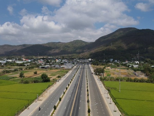 Đề nghị chuyển tuyến tránh QL56 thành đường địa phương