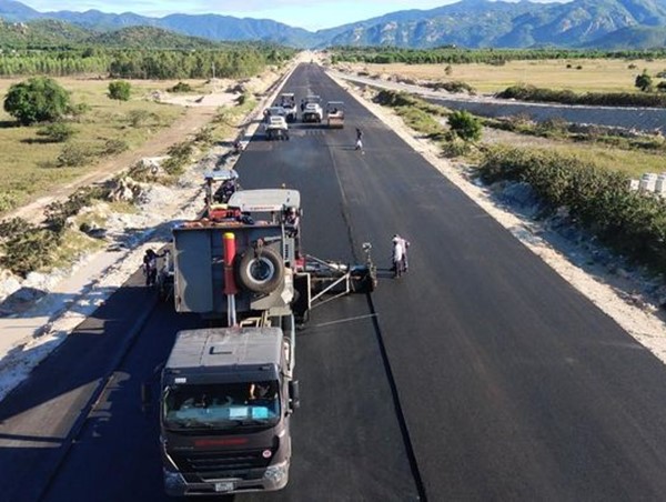 Không lùi thời hạn đưa vào khai thác dự án cao tốc Vĩnh Hảo-Phan Thiết