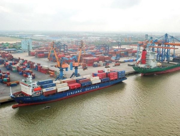 Siết chặt kiểm soát tải trọng phương tiện đường bộ tại các cảng biển