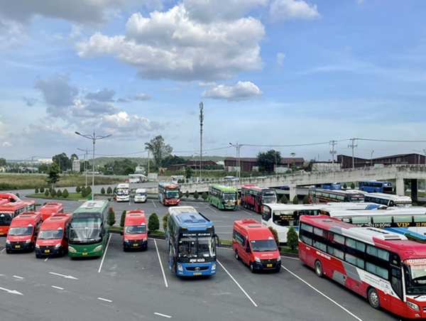 Giá vé xe khách lễ 30/4 ở TP Hồ Chí Minh không tăng quá 40%