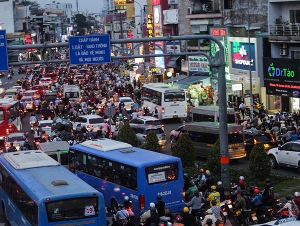 TP Hồ Chí Minh giảm hơn 3.000 chuyến xe buýt dịp lễ 30/4, 1/5