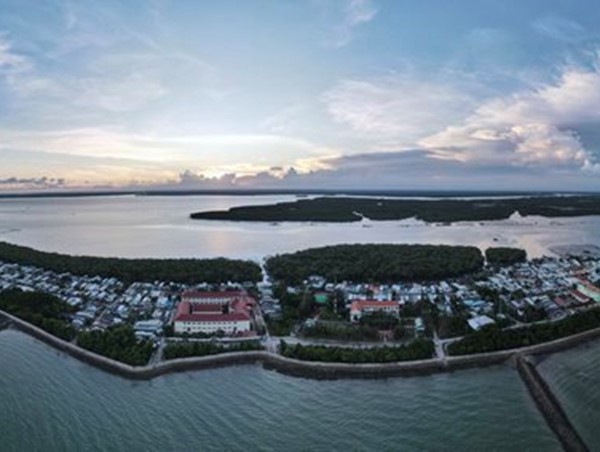 Đề nghị đánh giá kỹ tác động cảng trung chuyển Cần Giờ 