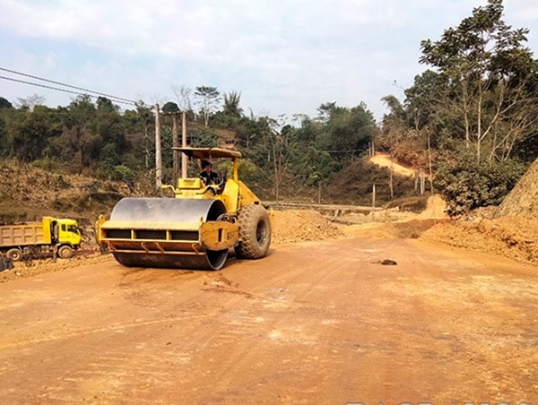 Khẩn trương hoàn thành Dự án Cải tạo, nâng cấp tuyến đường Khau Bân – Còn Quan – Nà Lừa