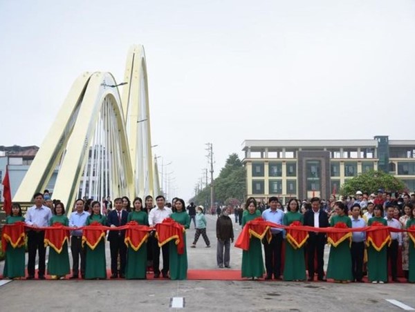 Thông xe cầu Thanh Bình kỷ niệm 70 năm chiến thắng Điện Biên Phủ 