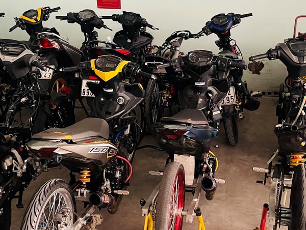 TP Hồ Chí Minh: Kiểm tra tiệm độ xe phát hiện và thu giữ hàng chục xe “cọp”