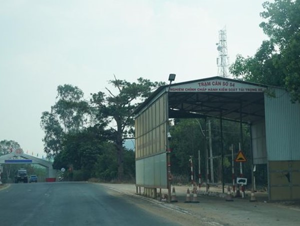 Dừng hoạt động trạm cân tải trọng tại Kon Tum