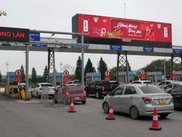 Thúc tiến độ thu phí không dừng tại sân bay