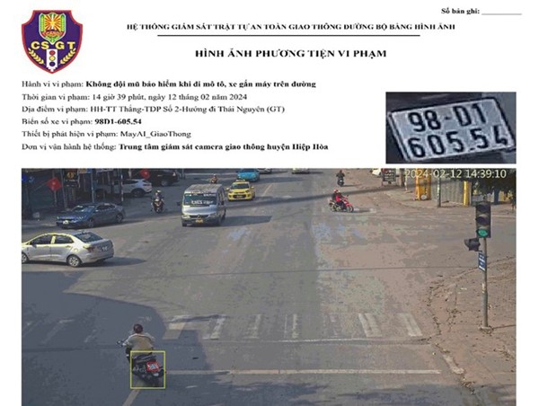 Phạt nữ tài xế xe máy gần 20 triệu vì 26 lỗi vi phạm giao thông trong tháng