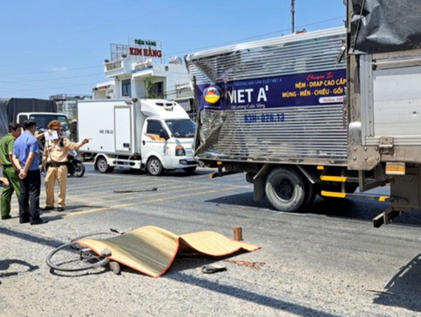 Tiền Giang: Va chạm liên hoàn trên QL1, 1 người tử vong