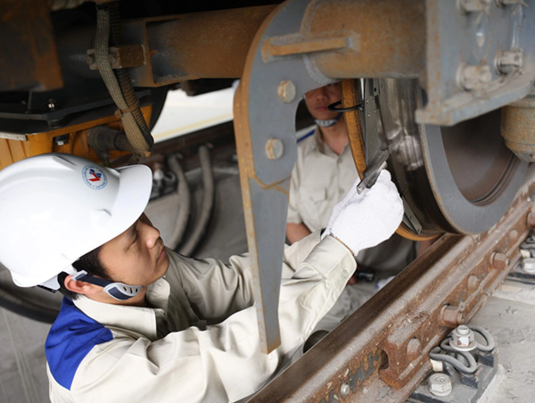 Quy định mới về tiêu chuẩn đăng kiểm viên đường sắt