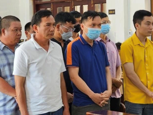 Hoãn xét xử cựu giám đốc Trung tâm đăng kiểm xe cơ giới 60.05D