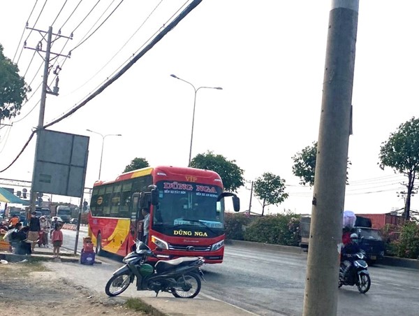 TP Hồ Chí Minh còn 87 điểm xe dù, bến cóc đón trả khách sai quy định