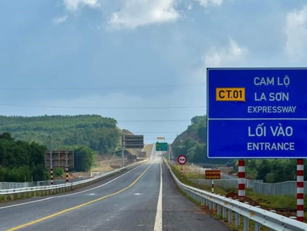 Triển khai xây dựng 2 trạm dừng nghỉ trên cao tốc Cam Lộ - La Sơn