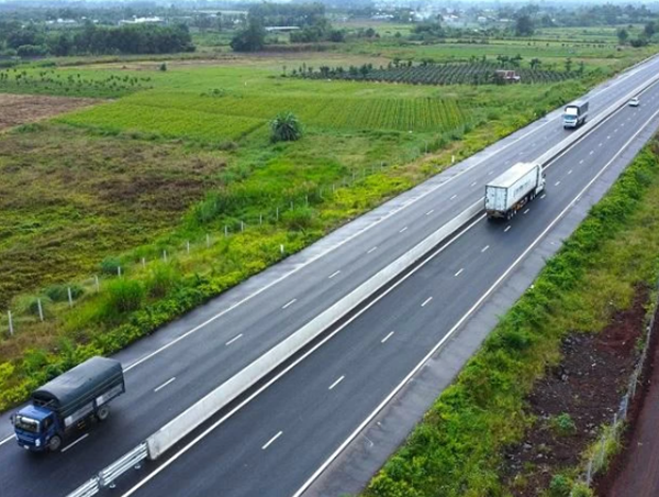 Điện lực Đồng Nai nói gì về việc ngừng cấp điện tại các nút giao cao tốc Phan Thiết - Dầu Giây?