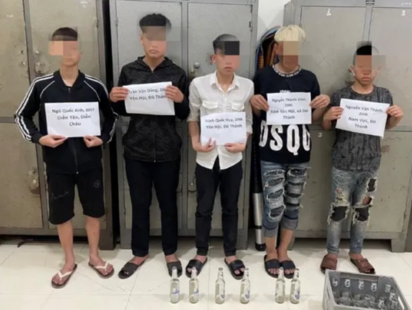 Khởi tố nhóm thanh niên gây rối trật tự công cộng để lấy “số má” tại Nghệ An