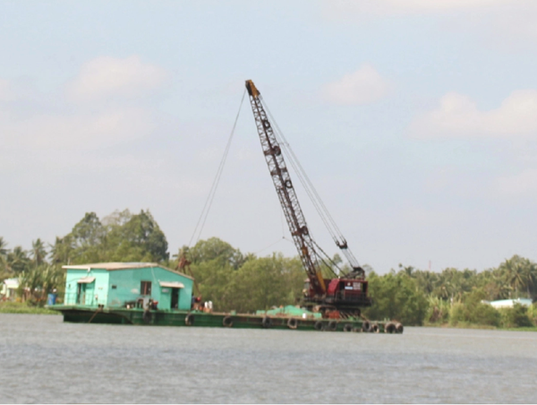 Bộ trưởng GTVT đề nghị Vĩnh Long sớm khai thác 3 mỏ cát phục vụ cao tốc