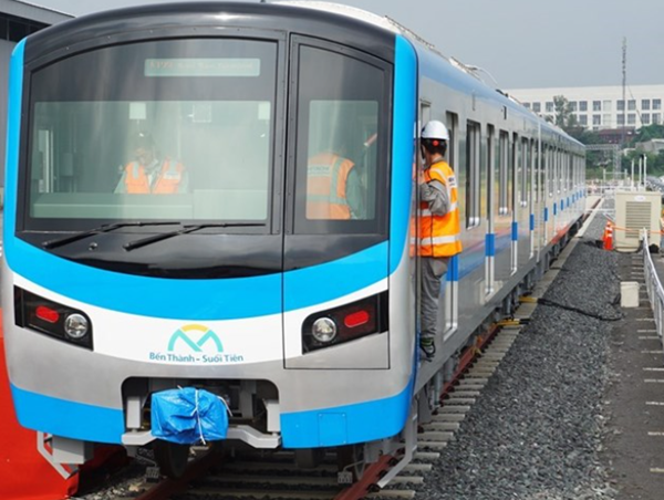 Chủ tịch TP Hồ Chí Minh yêu cầu đưa metro số 1 vào khai thác trong năm nay