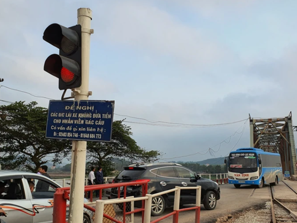 Xây cầu Cẩm Lý mới gần 800 tỷ, tách cầu chung đường sắt