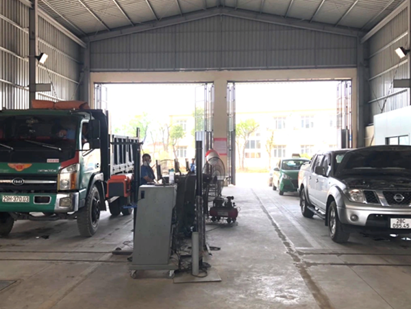 Yêu cầu các trung tâm đăng kiểm tiếp nhận thanh toán không dùng tiền mặt