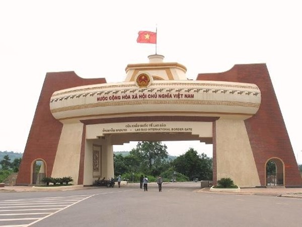 Đề xuất cơ chế đặc thù làm cao tốc Cam Lộ - Lao Bảo