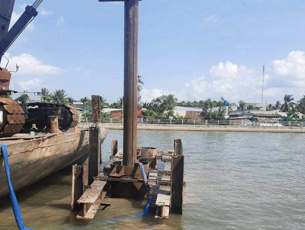 Hai cầu thuộc dự án nâng cao tĩnh không các cầu phía Nam chậm triển khai