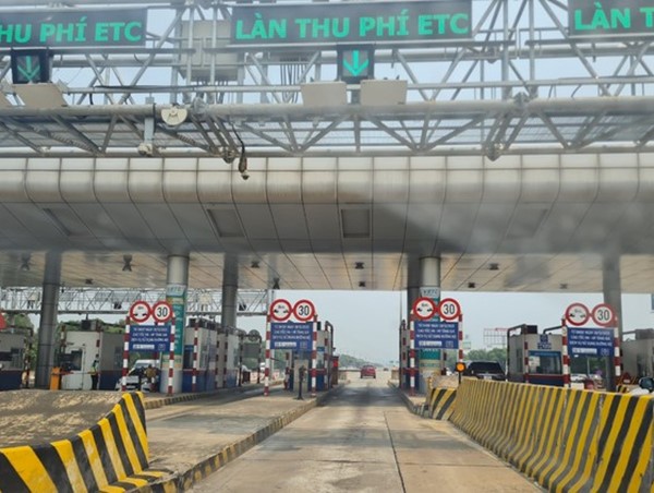 Sẽ bỏ barrier trạm BOT, thu phí không dừng từ năm 2026