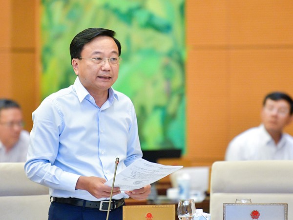 Vé máy bay giá cao, Thứ trưởng Bộ GTVT khuyên chọn đi tàu với khoảng cách dưới 1.000km